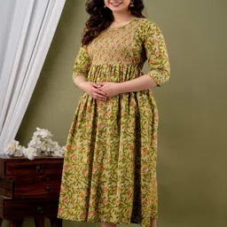 Style Heaven Floral Printed Gotta Patti Pure Cotton Maternity Angrakha Kurti image 3