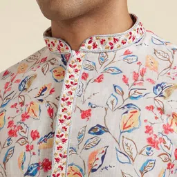 Diwas by Manyavar Floral Printed Mandarin Collar Straight Kurta image 3
