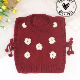 Woonie SleevelessDaisy FlowerDetailed Vest - Maroon-picture-11