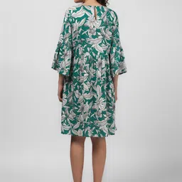 Harpa Women Green & Off White Printed Fit and Flare Dress image 3