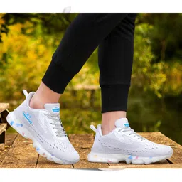 BERSACHE Men White Running Shoes image 4