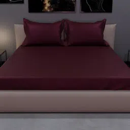 Stoa Paris Maroon 300 TC Polyester Super King Fitted Sheet with 2 Pillow Covers-image-0