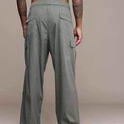 Roadster Men Cargos Trousers image 3