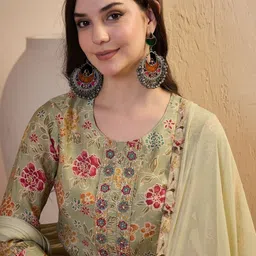 MASSTANI BY INDDUS Women Floral Printed Regular Thread Work Chanderi Cotton Kurta with Trousers & With image 2