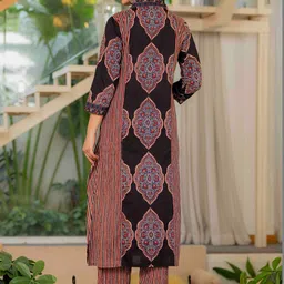Pistaa Women Ethnic Motifs Printed Regular Pure Cotton Kurta with Trousers & With Dupatta image 5