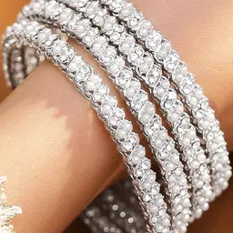Rubans set of 4 Rhodium-Plated White Pearl & Cubic Zirconia Studded Bangles image 3