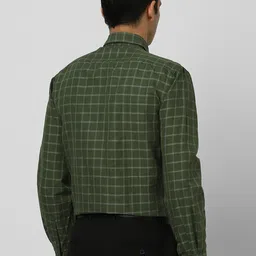 Van Heusen Men Slim Fit Spread Collar Checked Formal Shirt image 2