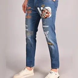 WHITE APPLE JNS Men Slim Fit Mid-Rise Mildly Distressed Light Fade Stretchable Jeans image 3