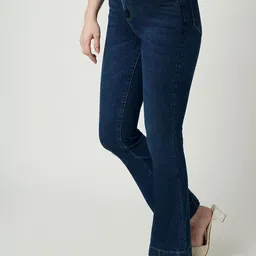 Kraus Jeans Women Flared High-Rise Jeans image 2