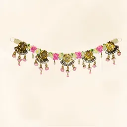 THE HOME CO. Pink & White Gold Shell Floral Toran image 3