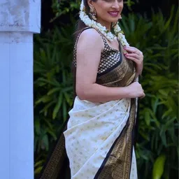 VelvetHue Woven Design Zari Silk Blend Handloom Saree image 2