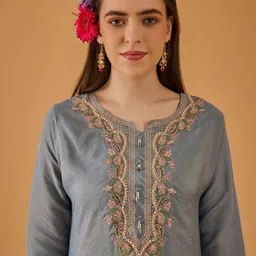 dhartii Women Floral Embroidered Kurta with Trousers & Dupatta image 5