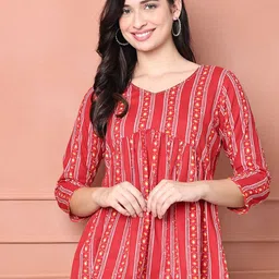 Merira Women Ethnic Motifs Jaipuri Printed V-Neck Cotton Empire Top image 1