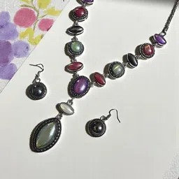 Sangria Silver-Plated Stone-Studded Jewellery Set image 2