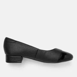 Van Heusen Textured Block Heel Pumps image 5