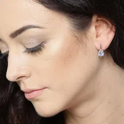 OOMPH Silver Contemporary Studs Earrings image 4