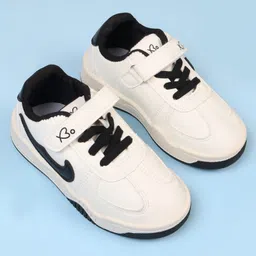 Babyoye Velcro Closure Casual Shoes with Brand Logo Applique - Black-picture-21