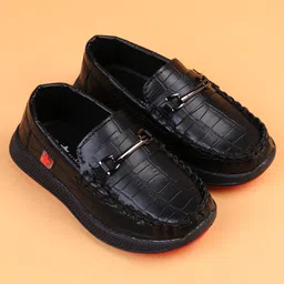 Cute Walk by Babyhug Slip On Solid Loafers - Black image 2