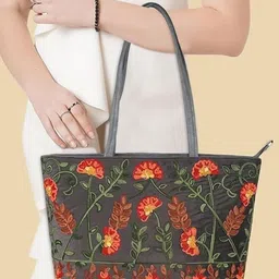 EVEDA Women Floral Printed Structured Shoulder Bag image 3