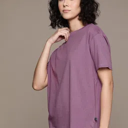 The Roadster Lifestyle Co. Printed Drop-Shoulder Sleeves T-shirt image 3