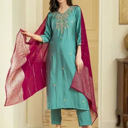 SANISA Ethnic Motifs Embroidered Sequnnied Straight Kurta With Trousers & Dupatta-picture-12