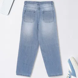 max Boys Regular Fit Mid-Rise Light Fade Jeans image 4