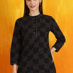 W Mandarin Collar Printed Tunic-picture-28