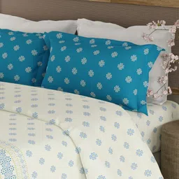 Boutique Living India Blue & White Ethnic Motifs 200 TC King Bedsheet with 2 Pillow Covers-picture-24
