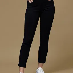 DOLCE CRUDO Women Skinny Fit High-Rise Slash Knee Light Fade Stretchable Jeans-picture-39