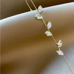 DressBerry Gold-Plated Cubic Zirconia Studded Leaf Shaped Ear Cuff-picture-41