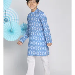 Vastramay Full Sleeves Ikat Printed Kurta With Solid Pyjama Set - Aqua Blue & White image 4