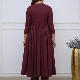 MILAAV Women Embroidered Regular Pure Cotton Kurta with Trousers & With Dupatta image 4