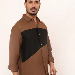 dhaaga Men Colourblocked Casual Shirt image 2