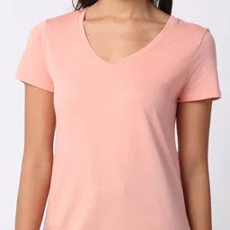 GAP Relaxed Fit V Neck T-Shirt image 4