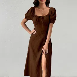 Sugathari Puff Sleeve A-Line Midi Dress image 3