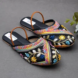 Little Palz Floral Embroidered & Sequins Embellished Mojaris - Black-picture-29