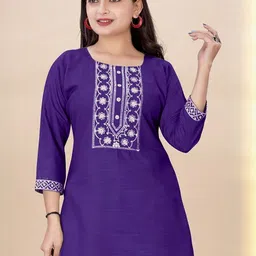 DHANSHREE TEX Women Embroidered Kurti image 2