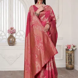 VASTRAAVEDAA Floral Woven Design Zari Jacquard Saree With Unstitched Blouse Piece-image-86