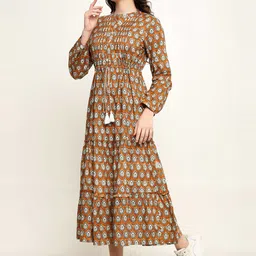 Mollar Floral Print A-Line Maxi Dress image 5