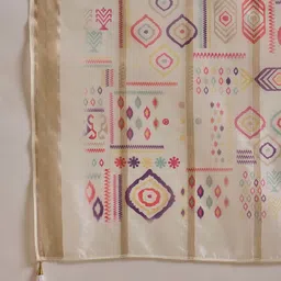 VredeVogel Women Geometric Embroidered Regular Kurta with Trousers & Dupatta image 4