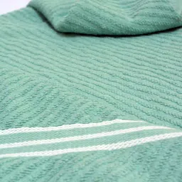 Myntra Elegant Homes Green 3 Pieces Cotton 400 GSM Bath Towels image 4