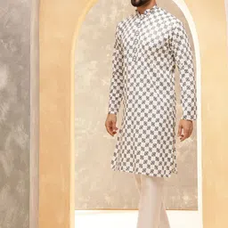 SOJANYA Men Geometric Embroidered Thread Work Kurta image 5