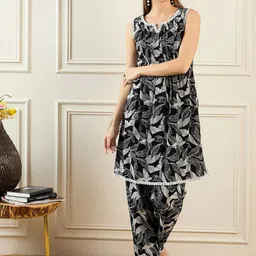 Indo Era Women Floral Printed Regular Pure Cotton Kurta with Trousers-image-39