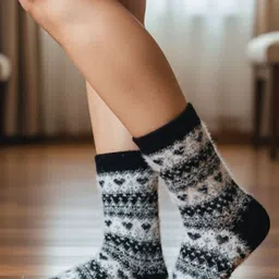 Cdeck Women Patterned Pure Wool Socks image 5