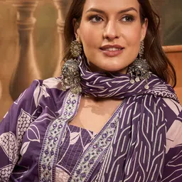 Sangria Floral Printed Pure Cotton Straight Kurta Trousers With Dupatta image 5