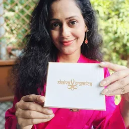 EKAIVA ORGANICS Set Of 2 Jasmine Blossom & Charcoal Soaps - 125 g Each image 2