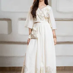 Lagorii Girls Floral Embroidered Regular Thread Work Kurta with Skirt-picture-16