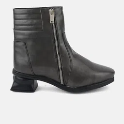 The Roadster Lifestyle Co. Women Textured Square Toe Quilted Zip Regular Boots image 3