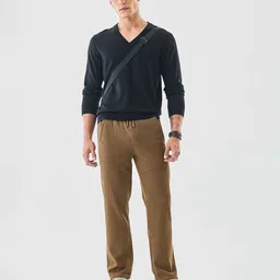 Snitch Men Textured Mid Rise Trousers image 4