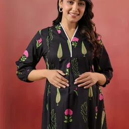 CRAFIQA Women Floral Printed Maternity Mughal Boota Cotton A-Line Kurta image 4